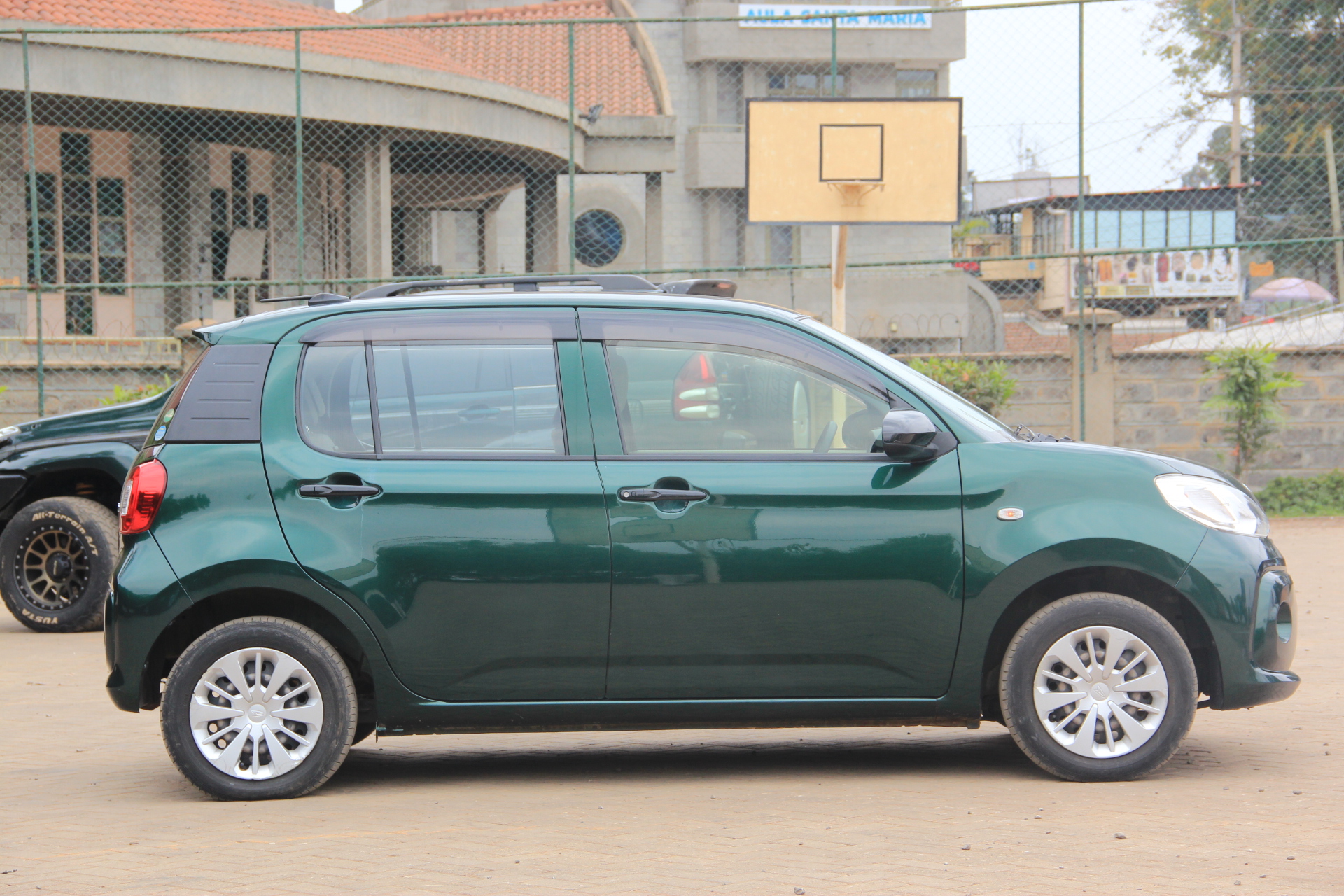 Daihatsu Boon - Efficient & Urban‑Friendly - Image 3